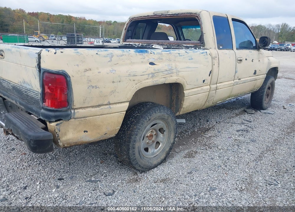 1998 DODGE RAM 1500 ST VIN: 3B7HF13Y7WG180123