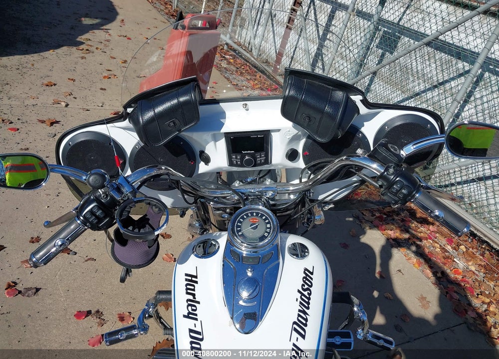 2012 HARLEY-DAVIDSON FLSTC HERITAGE SOFTAIL CLASSIC VIN: 1HD1BWV19CB038109