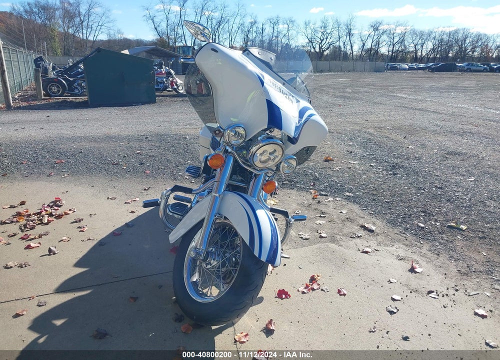 2012 HARLEY-DAVIDSON FLSTC HERITAGE SOFTAIL CLASSIC VIN: 1HD1BWV19CB038109
