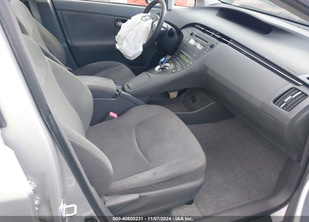 2011 TOYOTA PRIUS TWO VIN: JTDKN3DU5B0285225