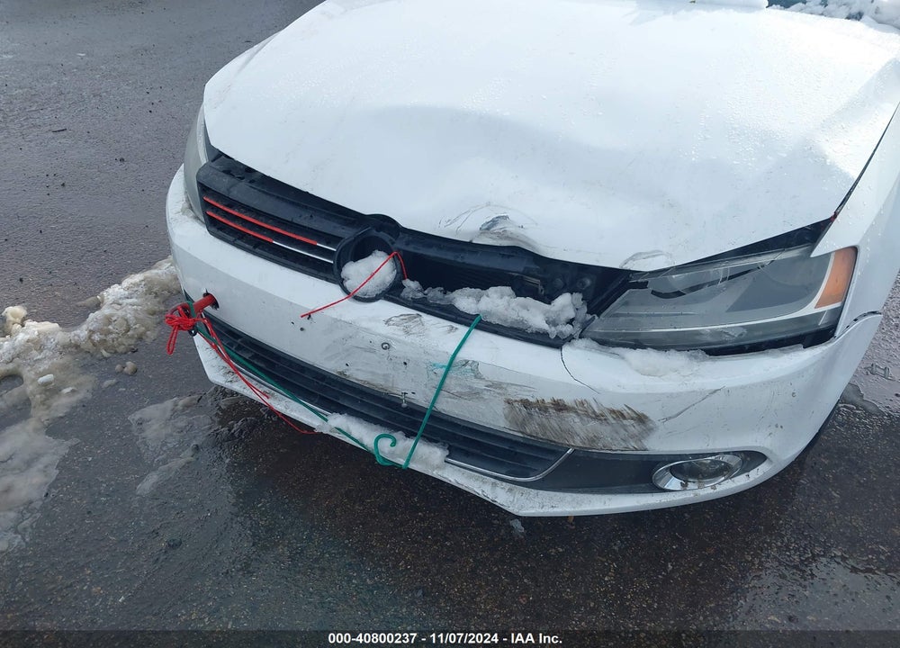 2014 VOLKSWAGEN JETTA 1.8T SE VIN: 3VWB07AJXEM443220