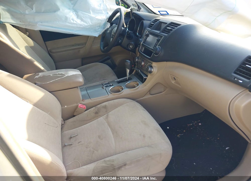 2013 TOYOTA HIGHLANDER BASE PLUS VIN: 5TDZA3EH6DS043667