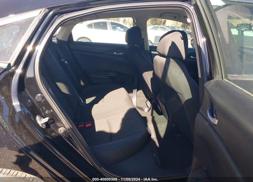 2018 HONDA CIVIC VIN: 2HGFC2F58JH588597