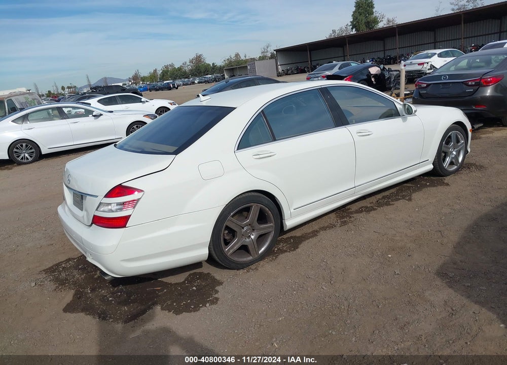 2008 MERCEDES-BENZ S 550 VIN: WDDNG71X88A166459