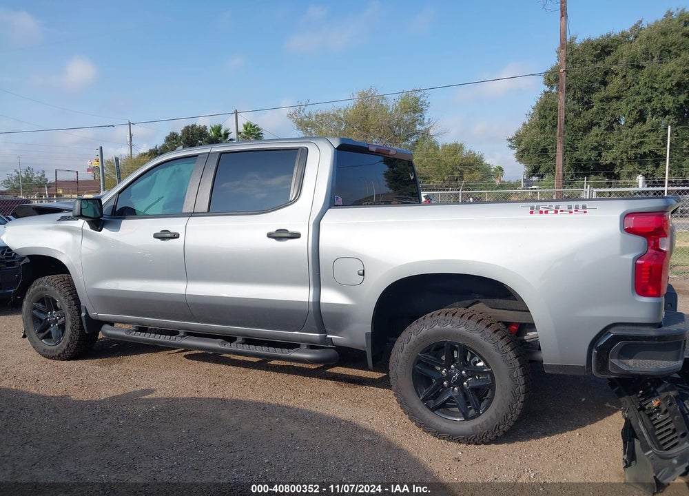 2024 CHEVROLET SILVERADO 1500 4WD SHORT BED CUSTOM TRAIL BOSS VIN: 3GCUDCED8RG384511