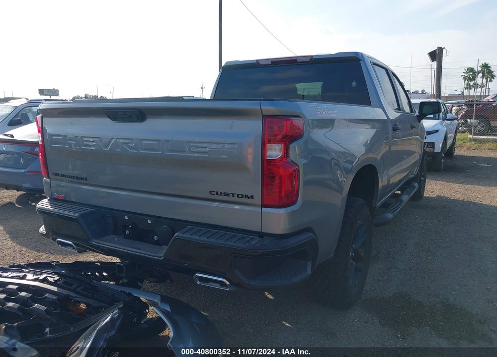 2024 CHEVROLET SILVERADO 1500 4WD SHORT BED CUSTOM TRAIL BOSS VIN: 3GCUDCED8RG384511