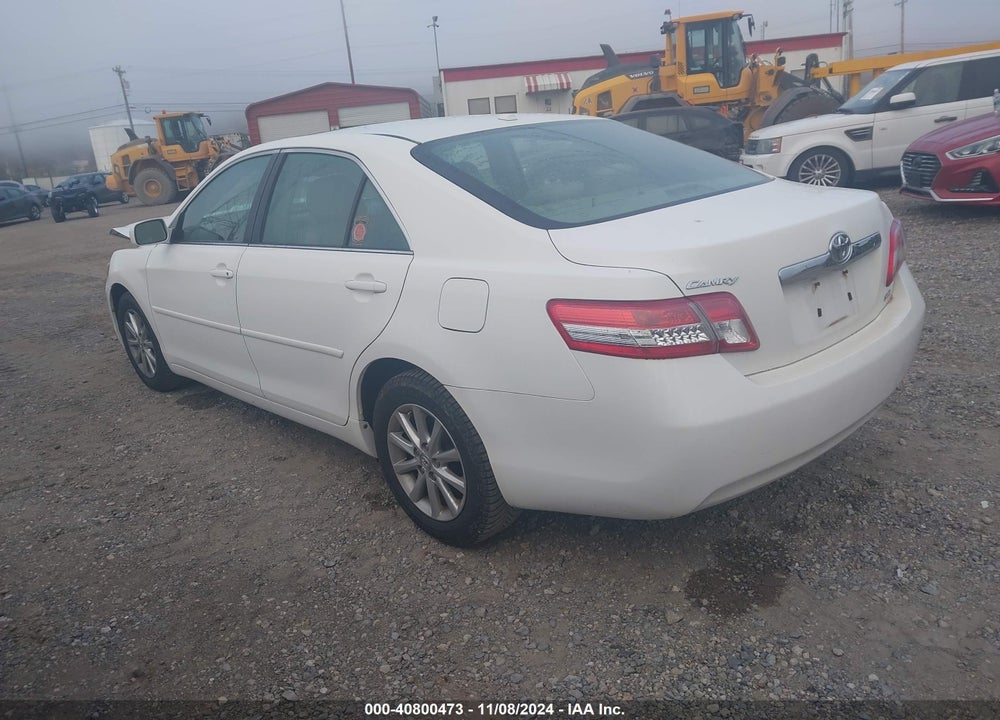 2011 TOYOTA CAMRY XLE VIN: 4T1BF3EK5BU756157
