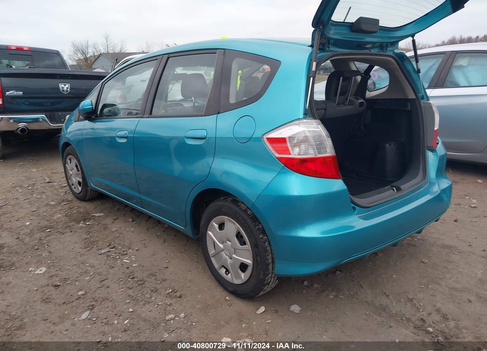2012 HONDA FIT VIN: JHMGE8H37CC021359
