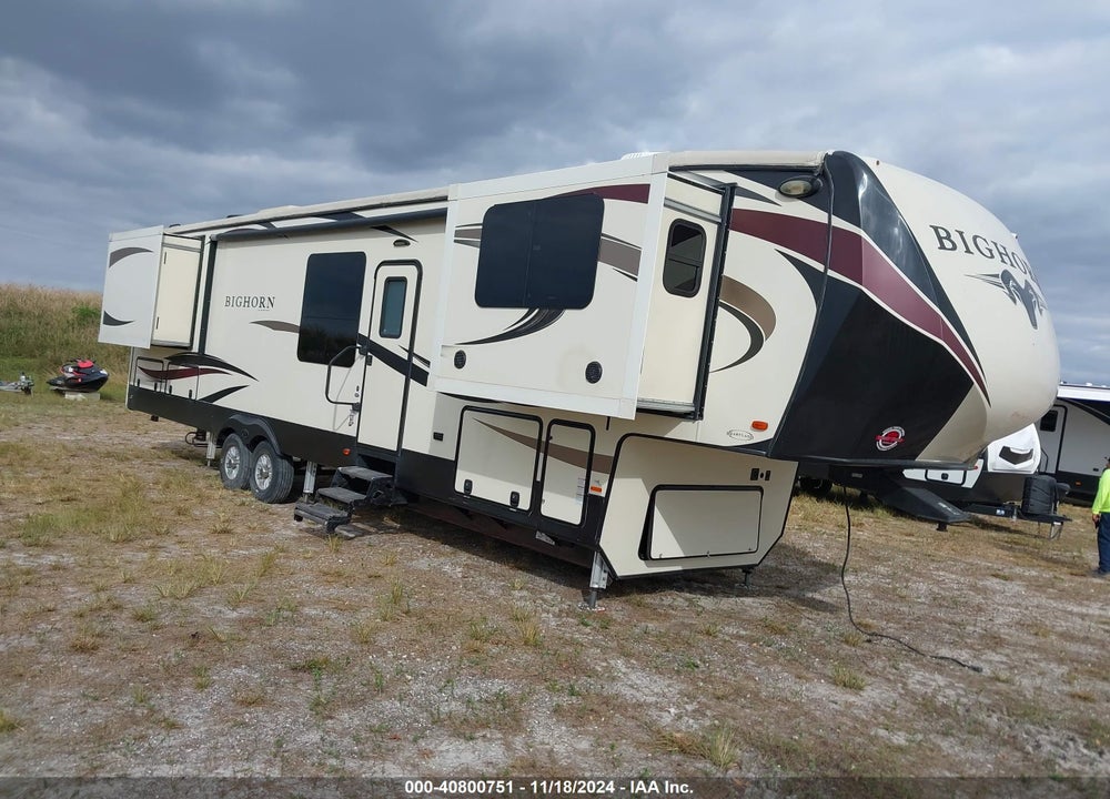 2018 HEARTLAND OTHER VIN: 5SFBG4327JE365978