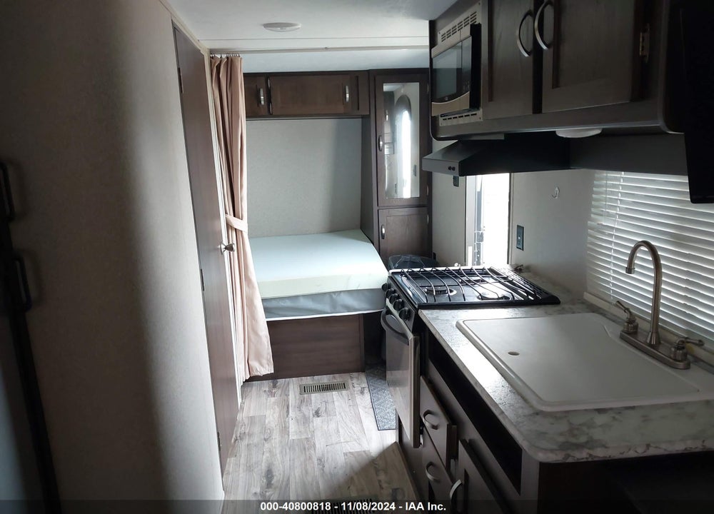 2018 KEYSTONE OTHER VIN: 4YDT20126JG104845