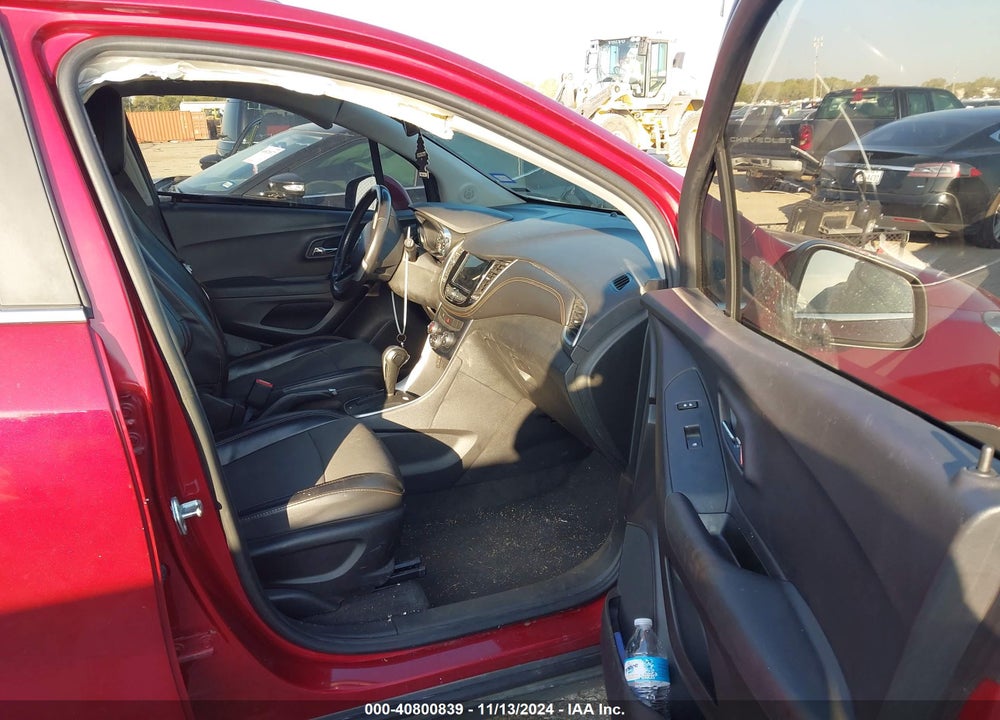 2019 CHEVROLET TRAX LT VIN: 3GNCJLSB2KL159643