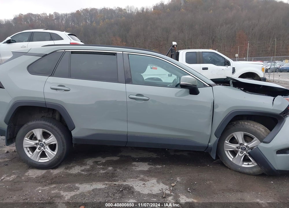 2020 TOYOTA RAV4 XLE VIN: 2T3P1RFV4LW103022
