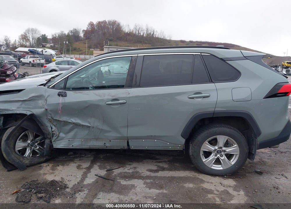 2020 TOYOTA RAV4 XLE VIN: 2T3P1RFV4LW103022