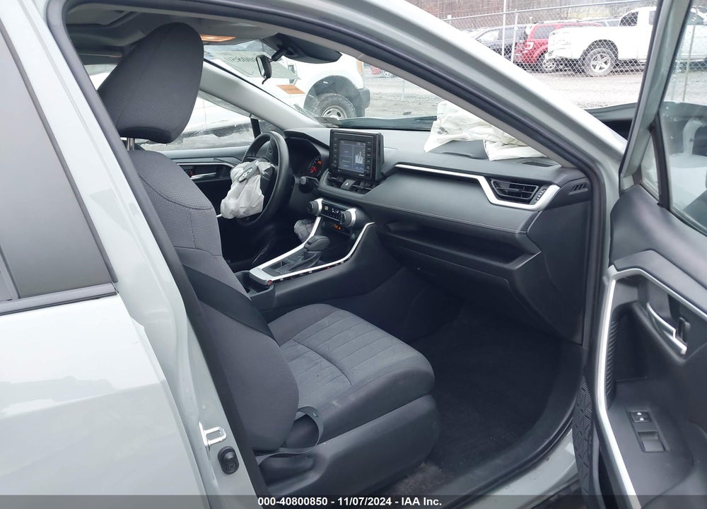 2020 TOYOTA RAV4 XLE VIN: 2T3P1RFV4LW103022