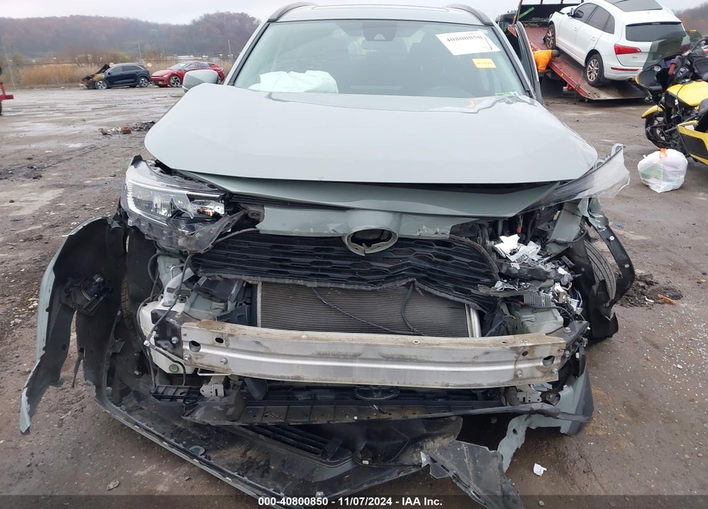 2020 TOYOTA RAV4 XLE VIN: 2T3P1RFV4LW103022