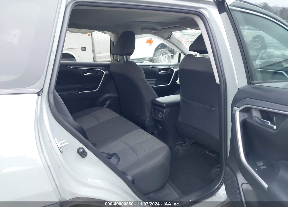 2020 TOYOTA RAV4 XLE VIN: 2T3P1RFV4LW103022