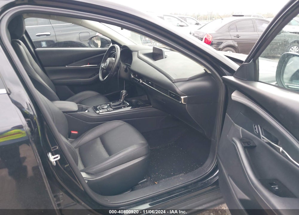 2022 MAZDA CX-30 PREFERRED VIN: 3MVDMBCL9NM403579