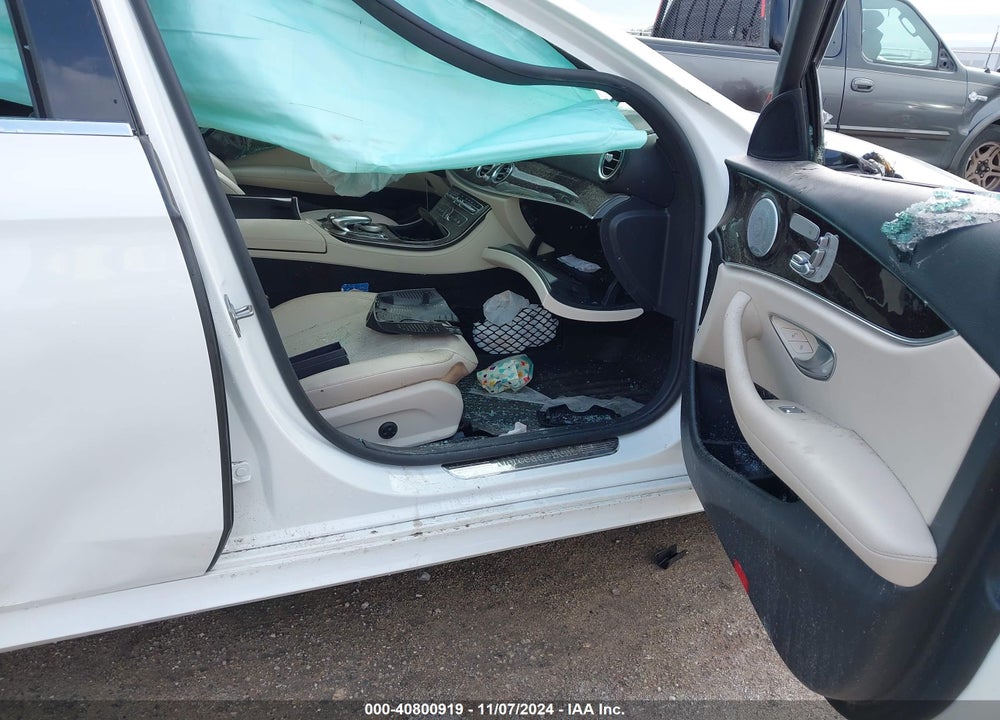 2019 MERCEDES-BENZ E 300 VIN: WDDZF4JB7KA658866