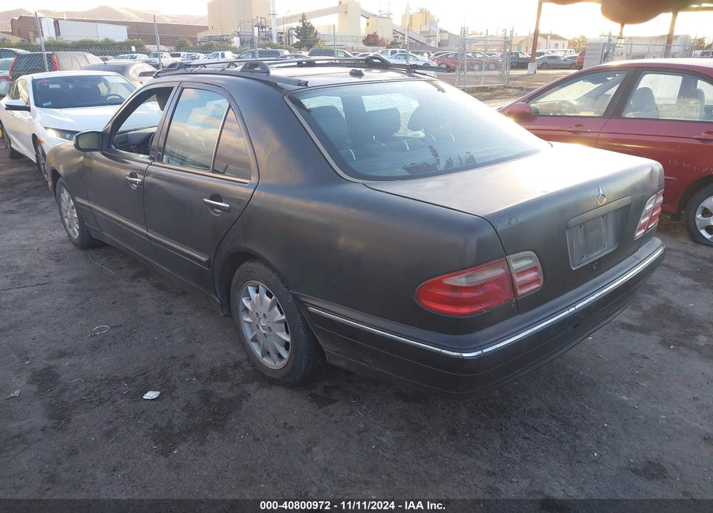 2001 MERCEDES-BENZ E 320 VIN: WDBJF65J61B336800