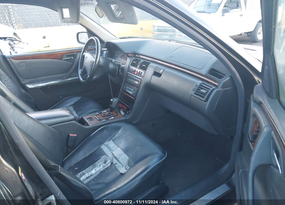 2001 MERCEDES-BENZ E 320 VIN: WDBJF65J61B336800