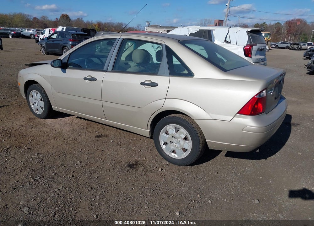 2007 FORD FOCUS S/SE/SES VIN: 1FAFP34N07W207577
