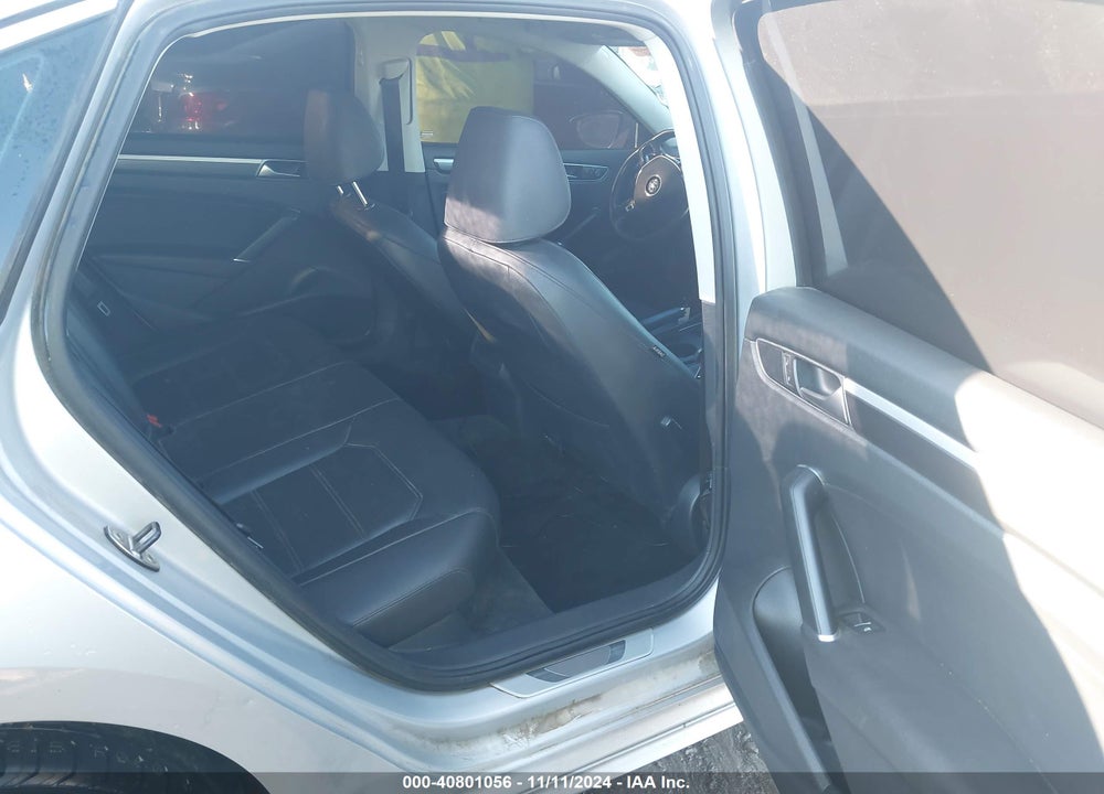 2017 VOLKSWAGEN PASSAT 1.8T R-LINE VIN: 1VWDT7A34HC006840