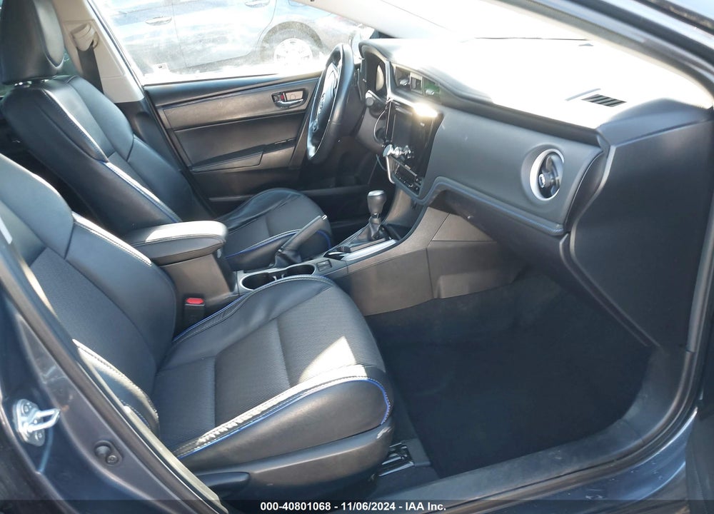 2017 TOYOTA COROLLA SE VIN: 5YFBURHE8HP635485