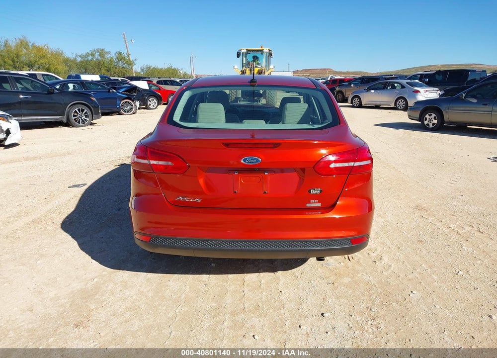 2018 FORD FOCUS SE VIN: 1FADP3FEXJL321843