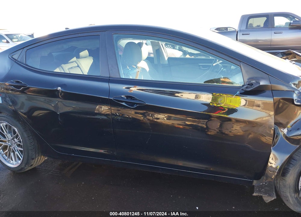 2011 HYUNDAI ELANTRA GLS VIN: 5NPDH4AE8BH038268