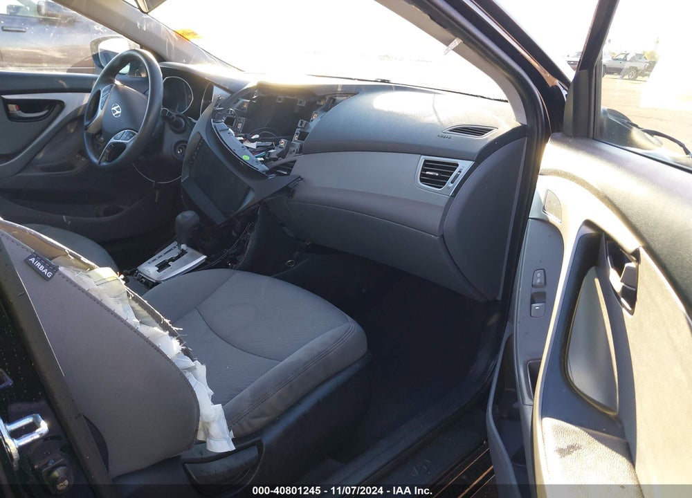 2011 HYUNDAI ELANTRA GLS VIN: 5NPDH4AE8BH038268