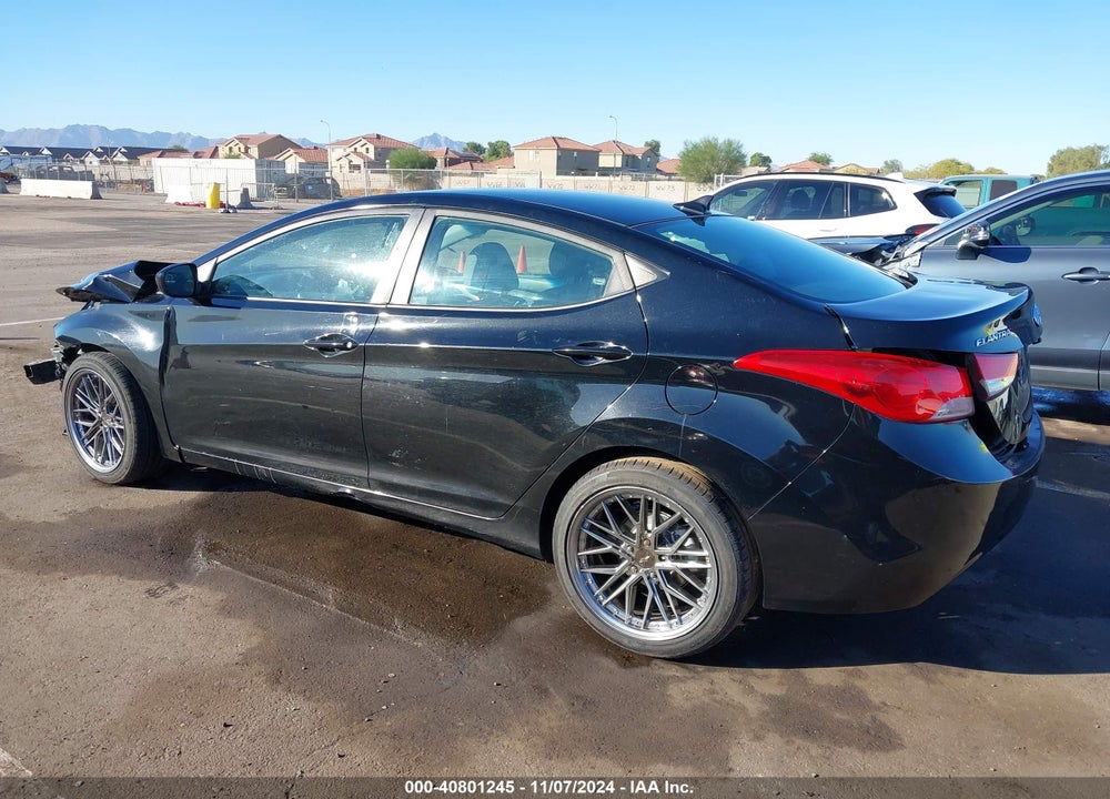 2011 HYUNDAI ELANTRA GLS VIN: 5NPDH4AE8BH038268