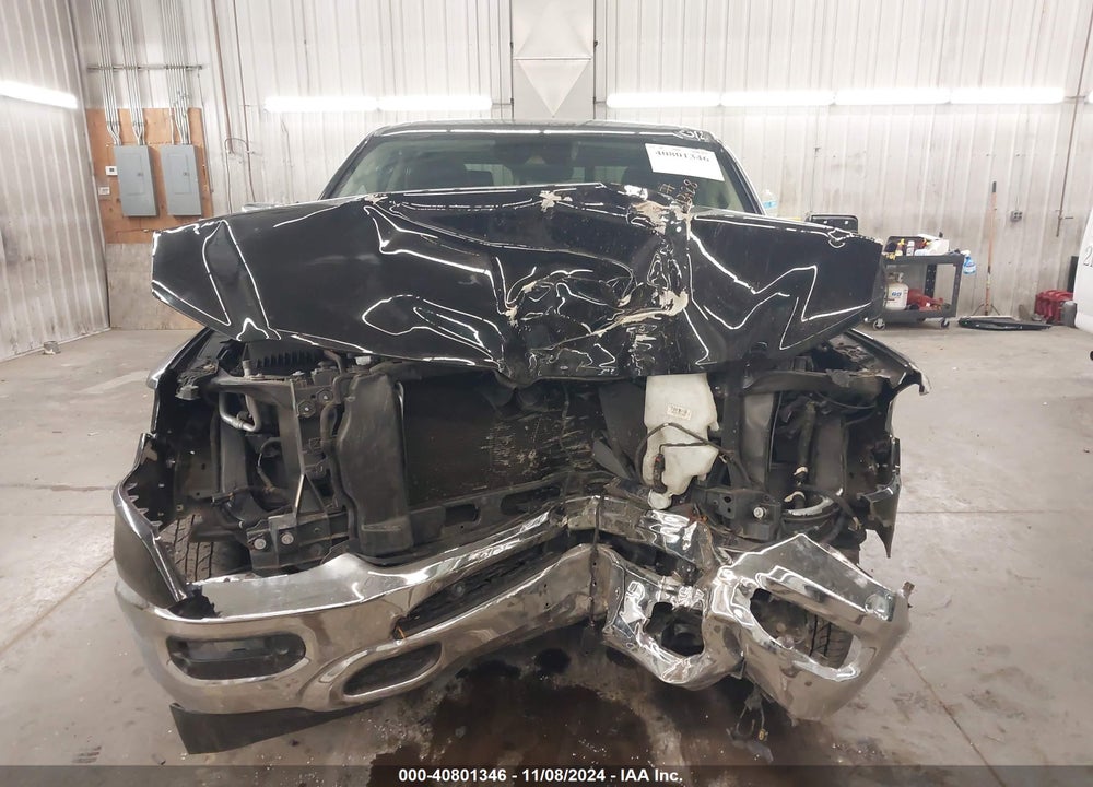 2019 RAM 1500 LAIE  4X4 6'4 BOX VIN: 1C6SRFRT3KN568917