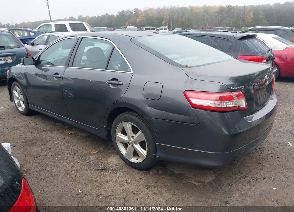 2011 TOYOTA CAMRY SE VIN: 4T1BF3EK5BU768583