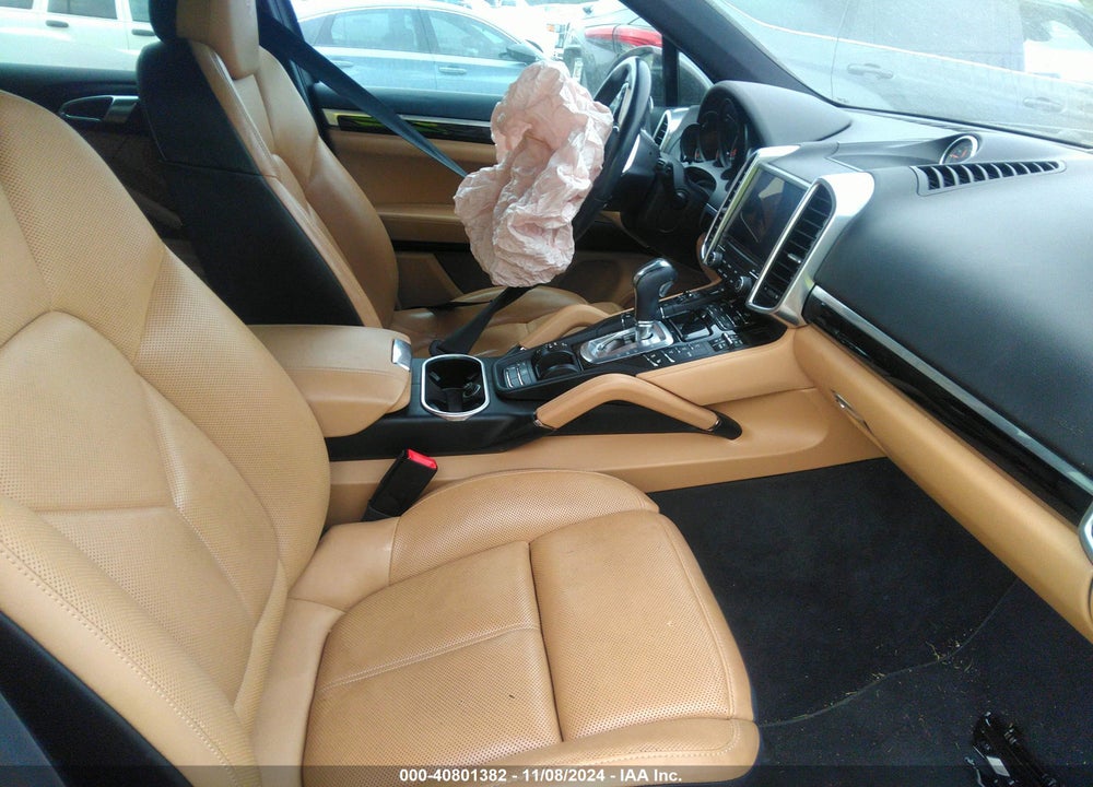 2017 PORSCHE CAYENNE PLATINUM EDITION VIN: WP1AA2A27HKA87598