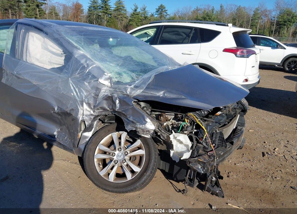 2013 HYUNDAI ELANTRA GT VIN: KMHD35LEXDU026466