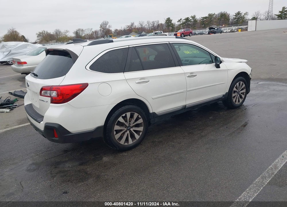 2018 SUBARU OUTBACK 2.5I TOURING VIN: 4S4BSATCXJ3266071