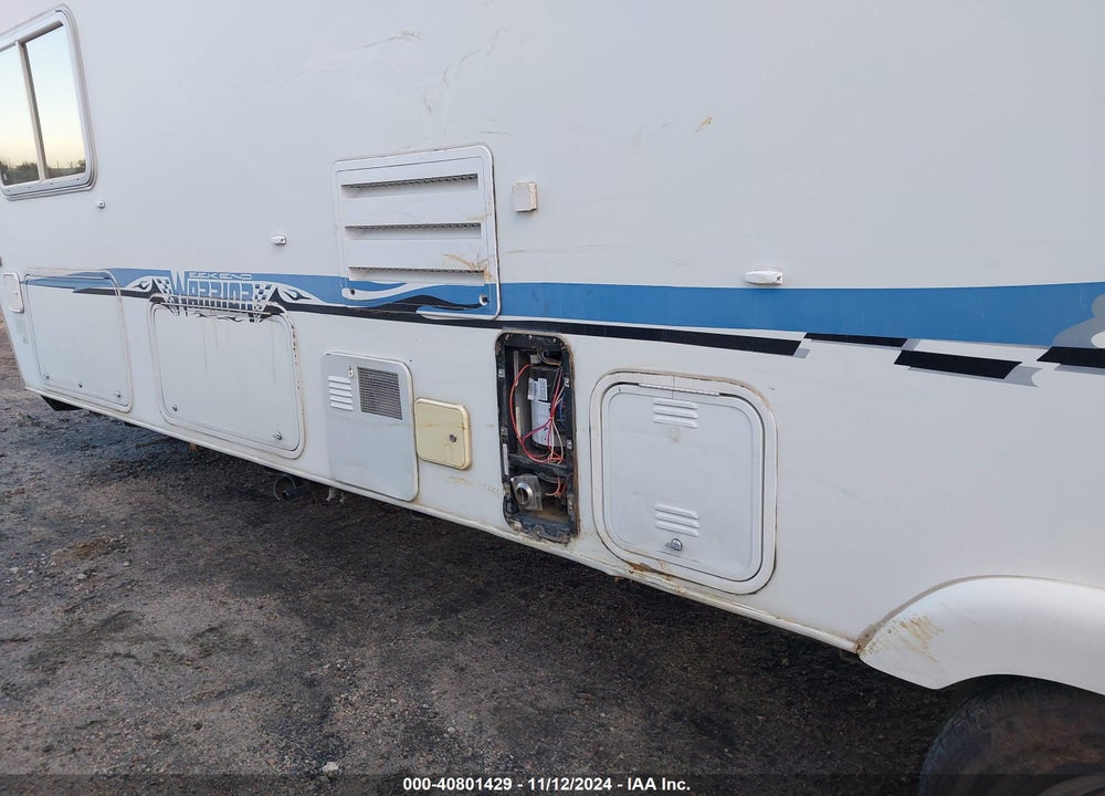 2005 WEEKEND WARRIOR SUPERLITE VIN: 5HRFF26205C006384