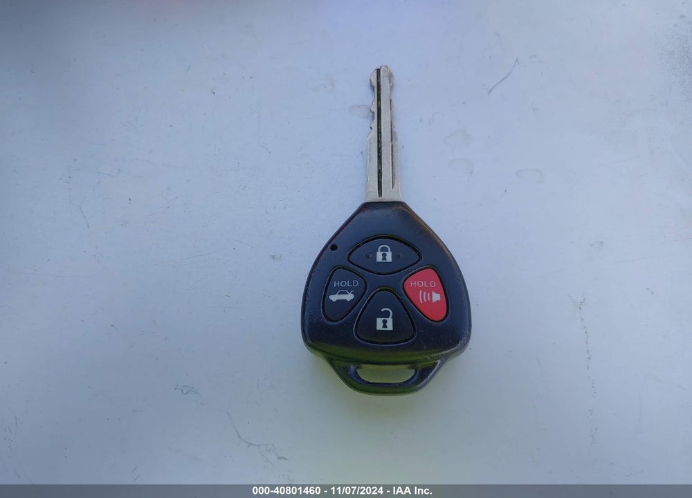 2011 TOYOTA COROLLA LE VIN: 2T1BU4EE0BC587673