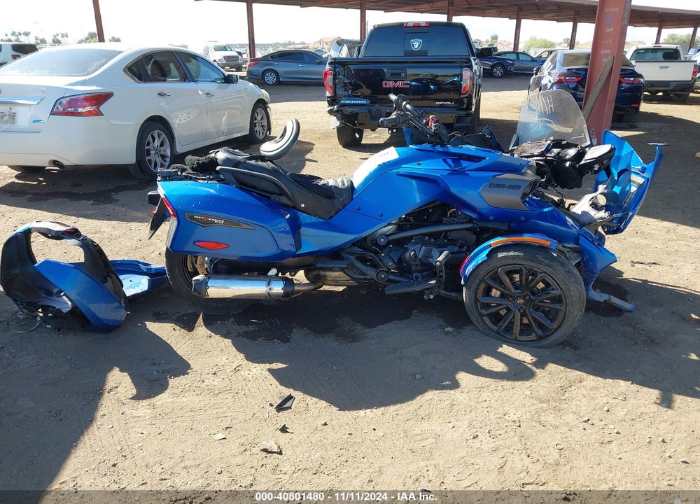 2018 CAN-AM SPYDER ROADSTER F3-T/F3 LIMITED/F3 LIMITED 10TH ANNIVERSARY VIN: 2BXREDD20JV000736