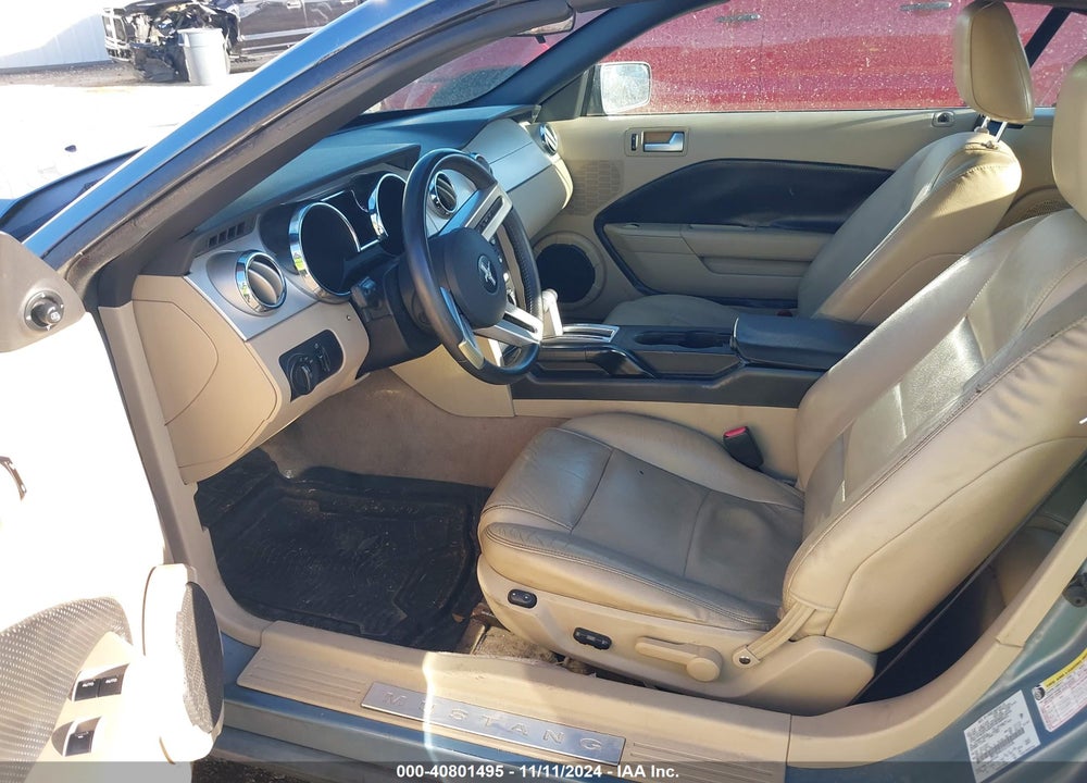 2005 FORD MUSTANG VIN: 1ZVFT84N355253536