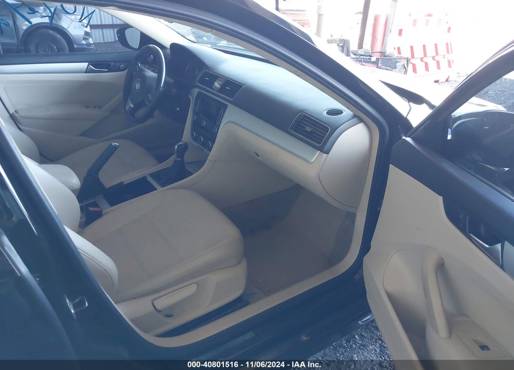 2012 VOLKSWAGEN PASSAT 2.5L SE VIN: 1VWBH7A36CC049657