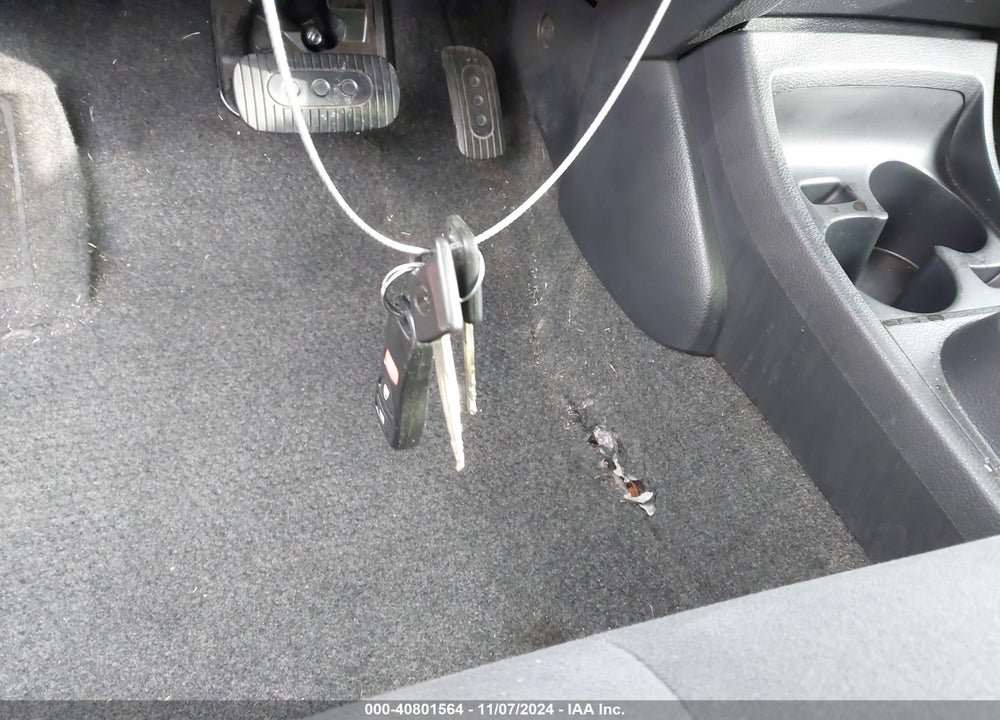 2009 NISSAN VERSA VIN: 3N1BC13E89L353215
