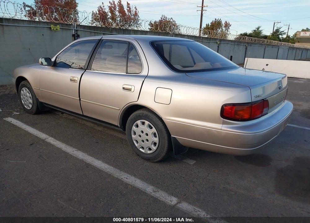 1995 TOYOTA CAMRY LE VIN: JT2SK12E3S0295155