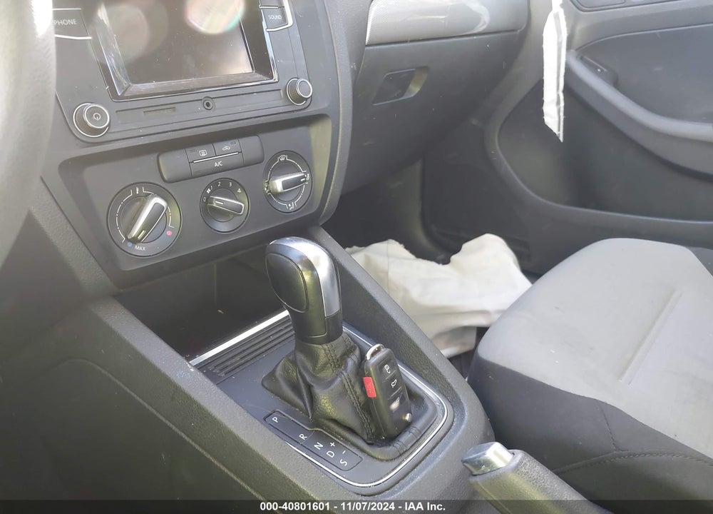 2017 VOLKSWAGEN JETTA 1.4T S VIN: 3VW2B7AJ4HM356671