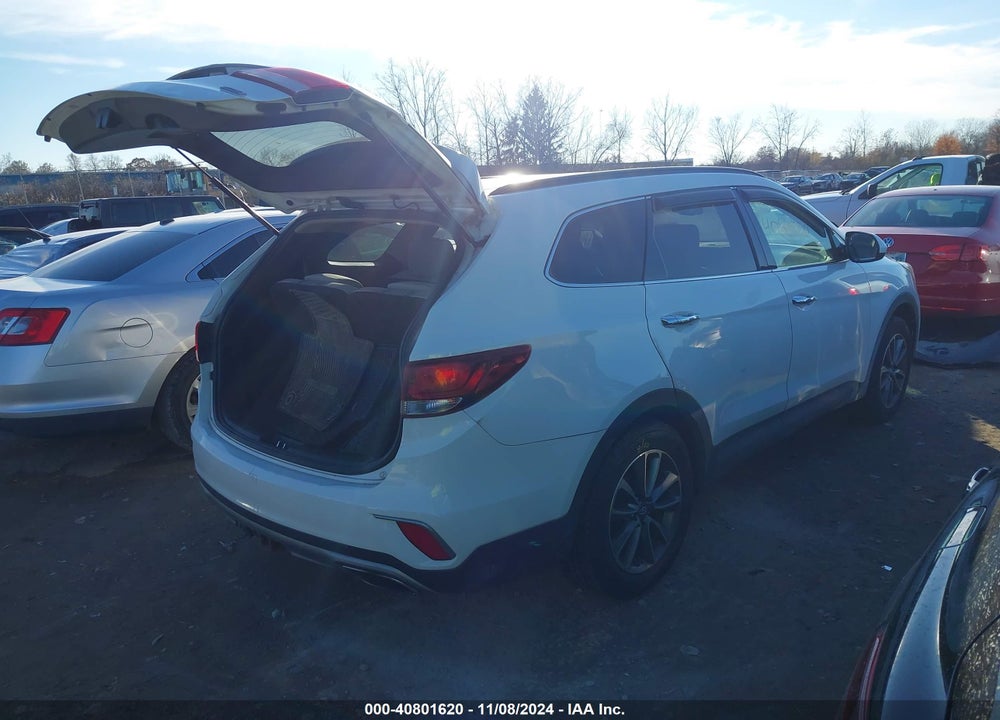 2017 HYUNDAI SANTA FE SE VIN: KM8SMDHF5HU172005