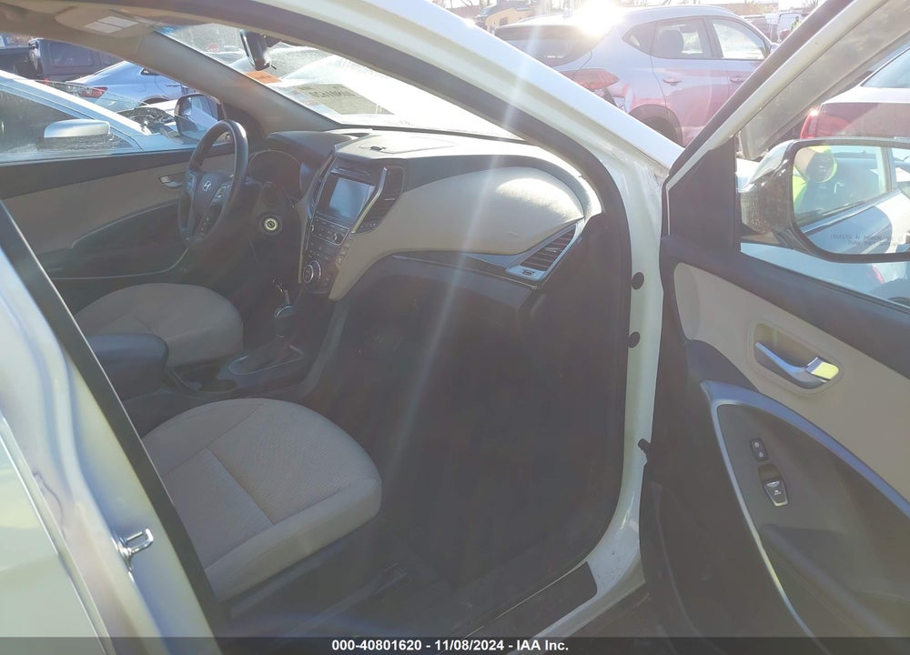 2017 HYUNDAI SANTA FE SE VIN: KM8SMDHF5HU172005