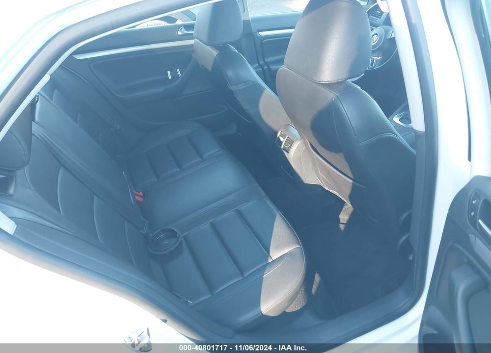 2010 VOLKSWAGEN JETTA LIMITED EDITION VIN: 3VWRZ7AJ9AM124647