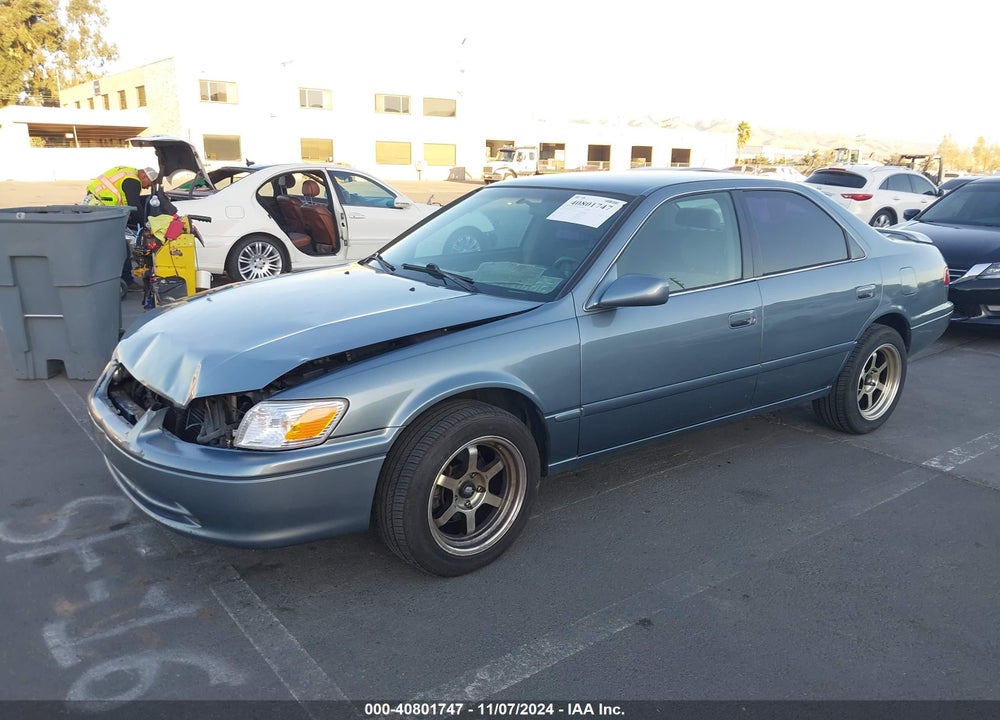 2000 TOYOTA CAMRY LE VIN: JT2BG22K5Y0399541