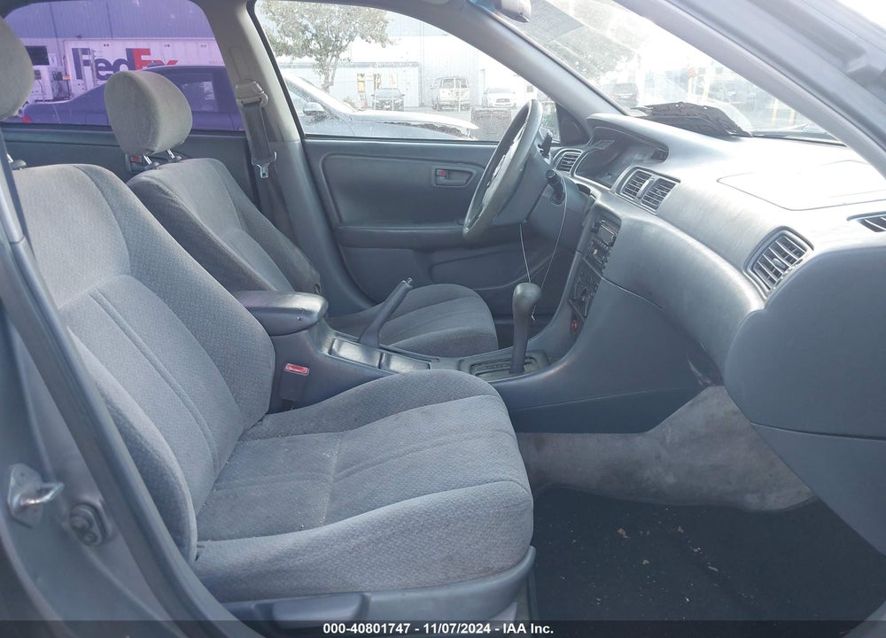 2000 TOYOTA CAMRY LE VIN: JT2BG22K5Y0399541