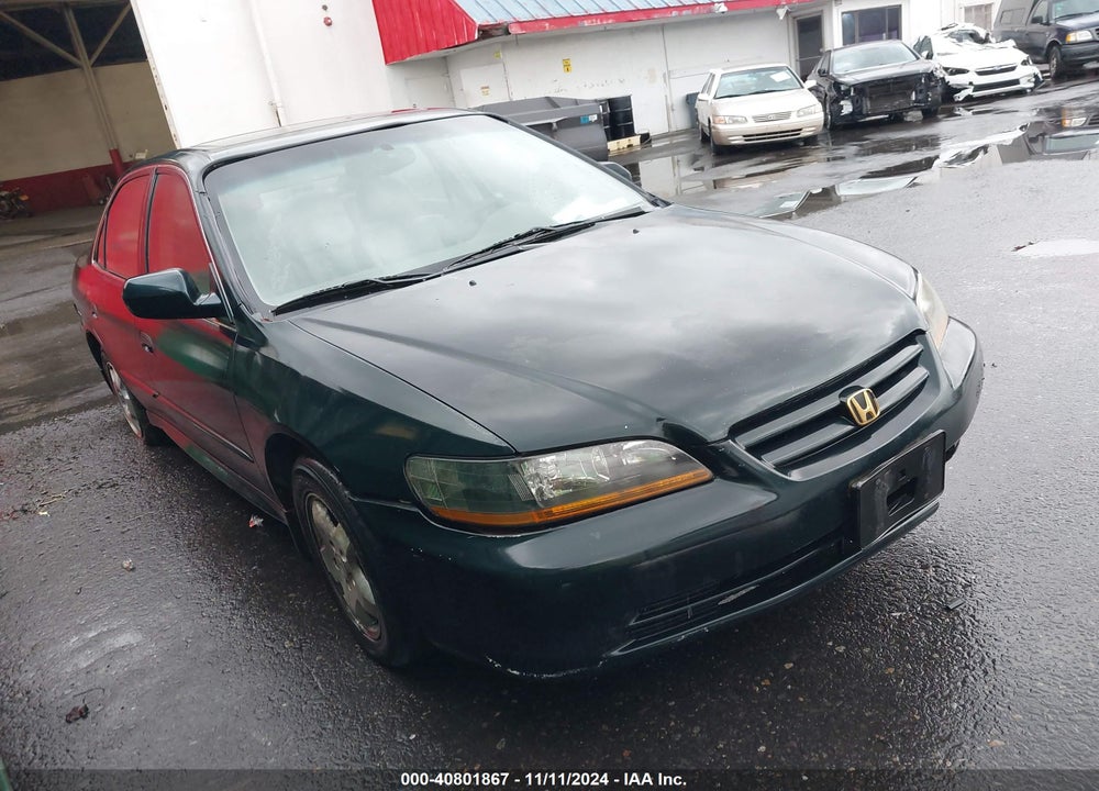 2001 HONDA ACCORD 3.0 EX VIN: 1HGCG16581A006398